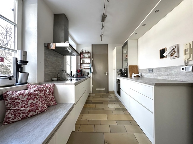 Einbauküche mit Speis