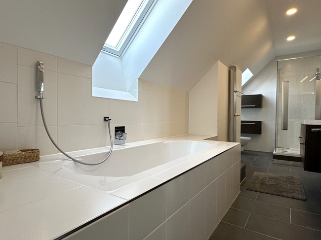 Masterbad mit Wanne...