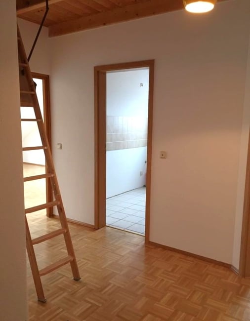 Diele mit Zugang zum Dachboden