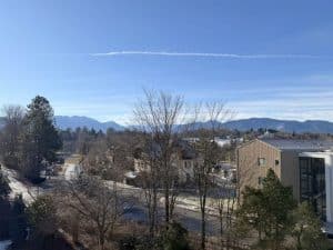 mit tollem Bergblick