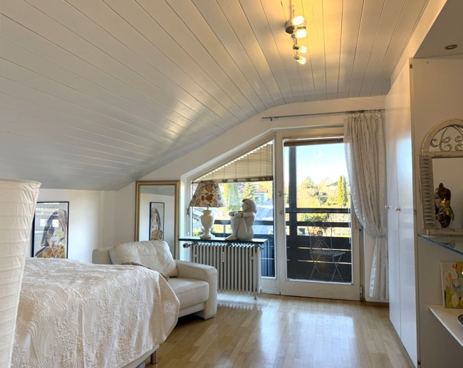 Schlafzimmer im DG ...