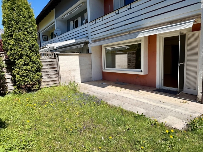 schöne Südterrasse