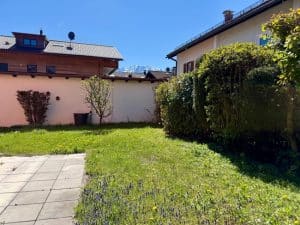 bezaubernder, kleiner Garten...