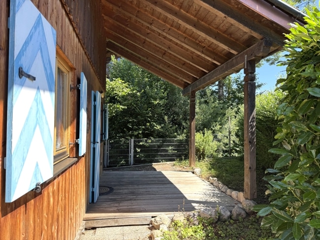 angrenzende Terrasse neben der Küche
