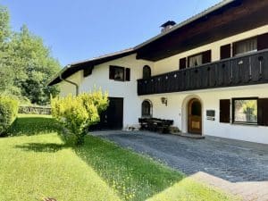 Mehrfamilienhaus mit 3 Wohnungen