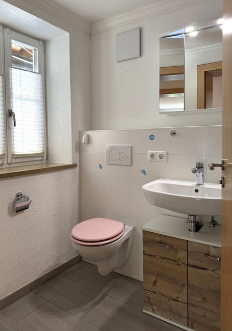 Badezimmer mit Dusche