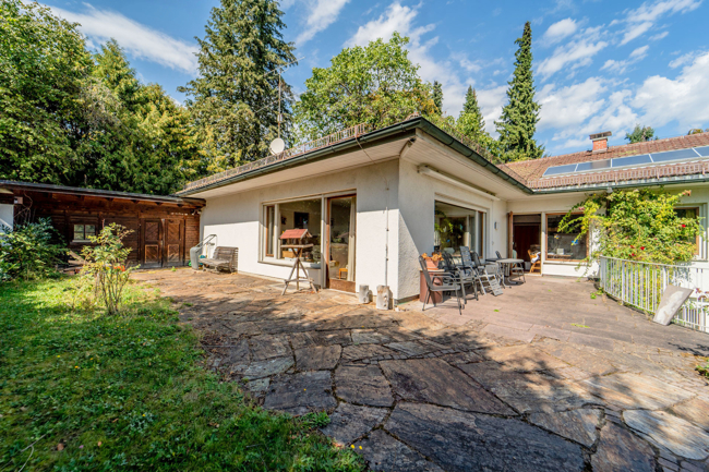 großzügige Terrasse