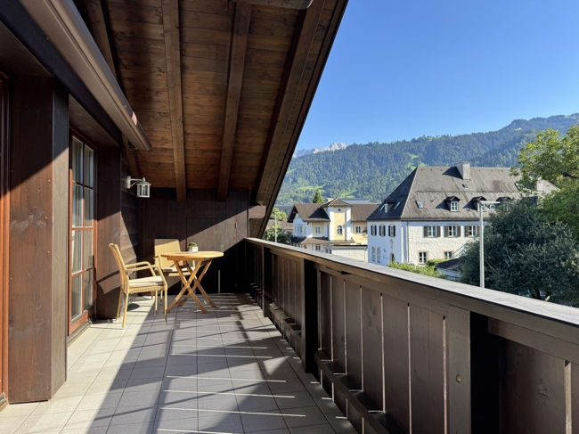 überdachter Balkon