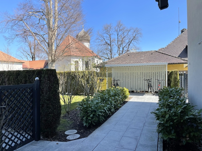 Innenhof mit Fahrradstellplatz