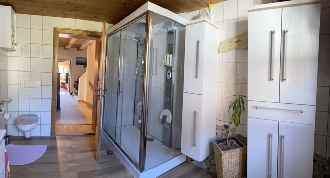 Badezimmer im OG