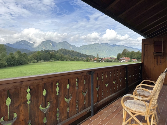 umlaufender Balkon
