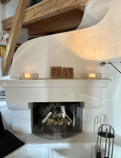 mit offenem Kamin