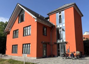 modernes Wohn- und Geschäftshaus mitten in Murnau