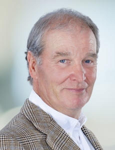 Herr Wolfgang Rau